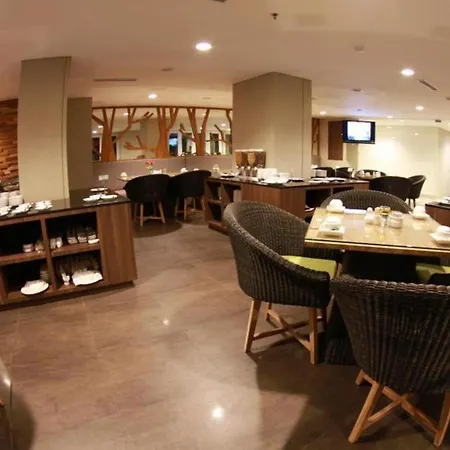Mg Suites Hotel Semarang-2